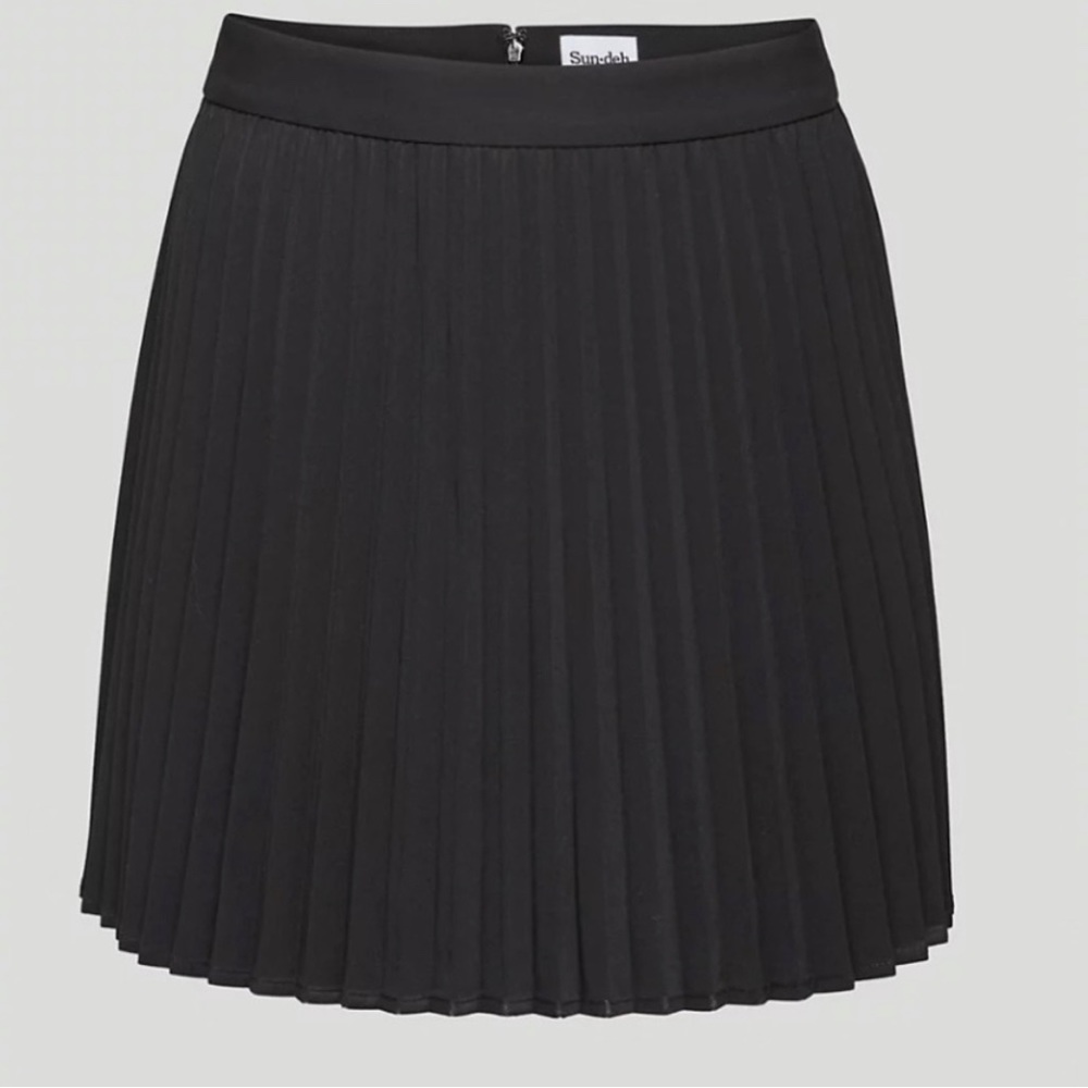 NWT SUNDAY BEST PLEATED TABBY SKIRT